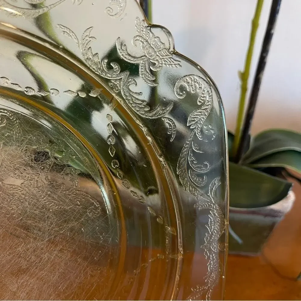 Federal Madrid Amber Depression Glass Plate 9” – Antique (1932–1938) - Picture 6 of 11